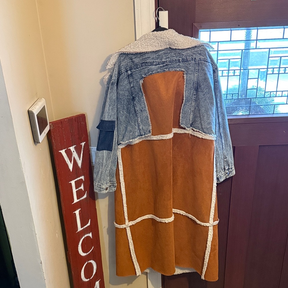 Stylish Tan and Denim Women's Coat - Picture 2 of 2